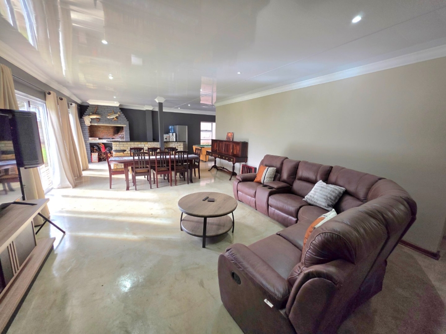 4 Bedroom Property for Sale in Panorama Free State
